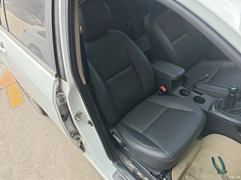 BYD L3, 2014 20