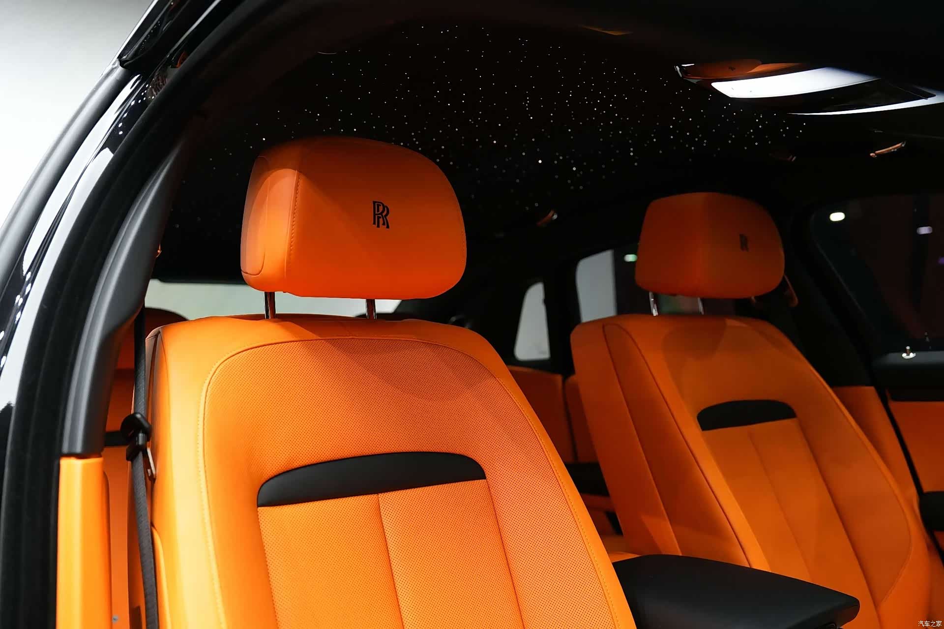 Rolls-Royce Ghost, 2025 30