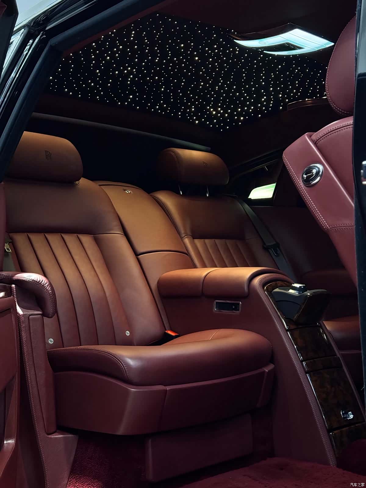 Rolls-Royce Phantom, 2011 39