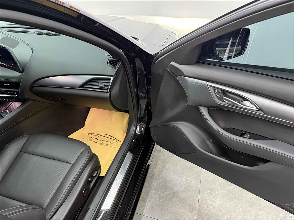 Cadillac CT5, 2025 14