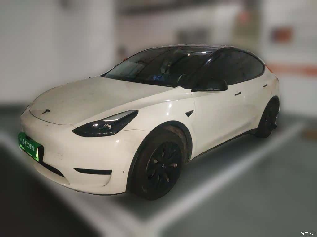Tesla Model Y, 2023 2
