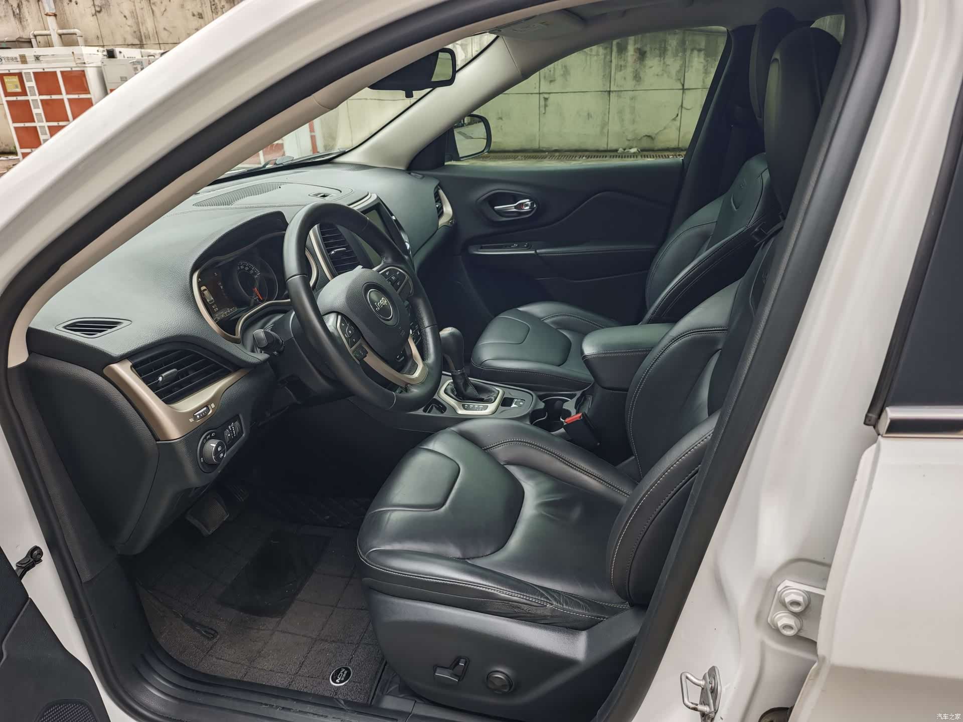 Jeep Cherokee, 2016 4