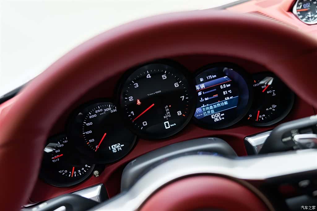 Porsche 911, 2018 14