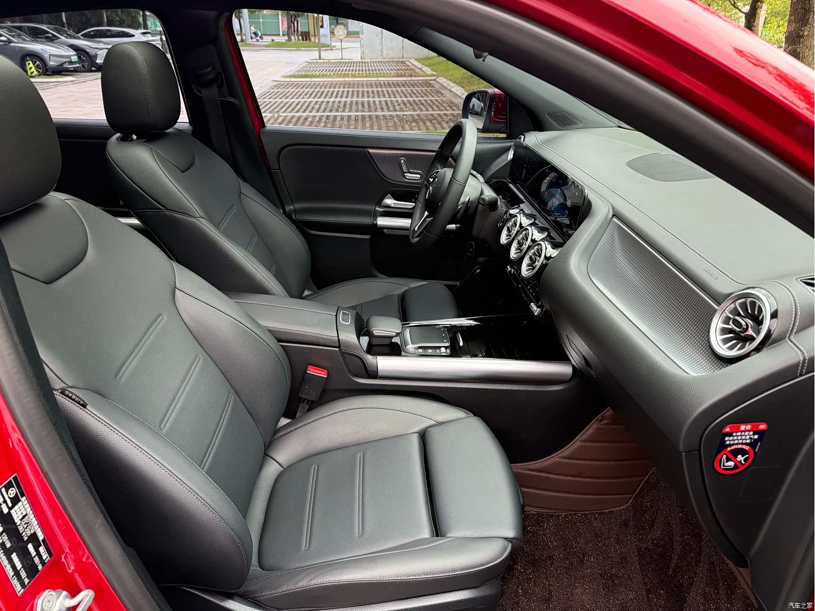 Mercedes-Benz GLA, 2021 16