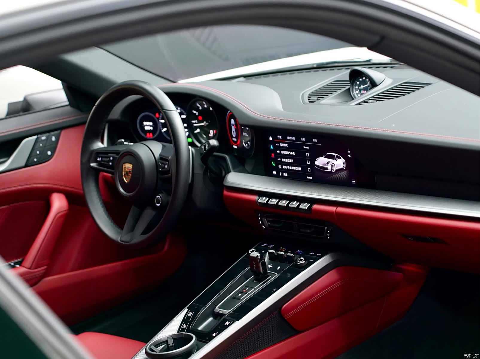 Porsche 911, 2023 10