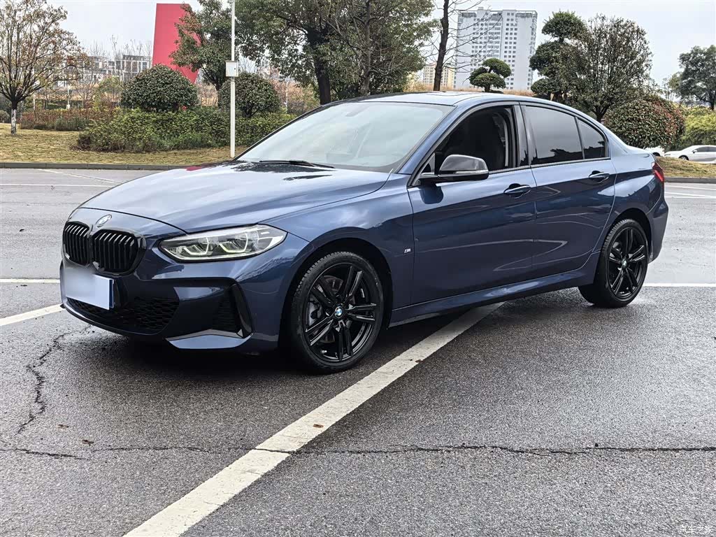 BMW 1 Series, 2023 2