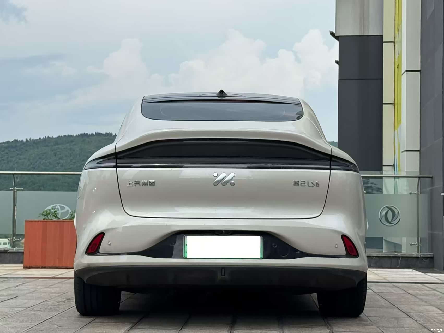 IM Motors LS6, 2025 7