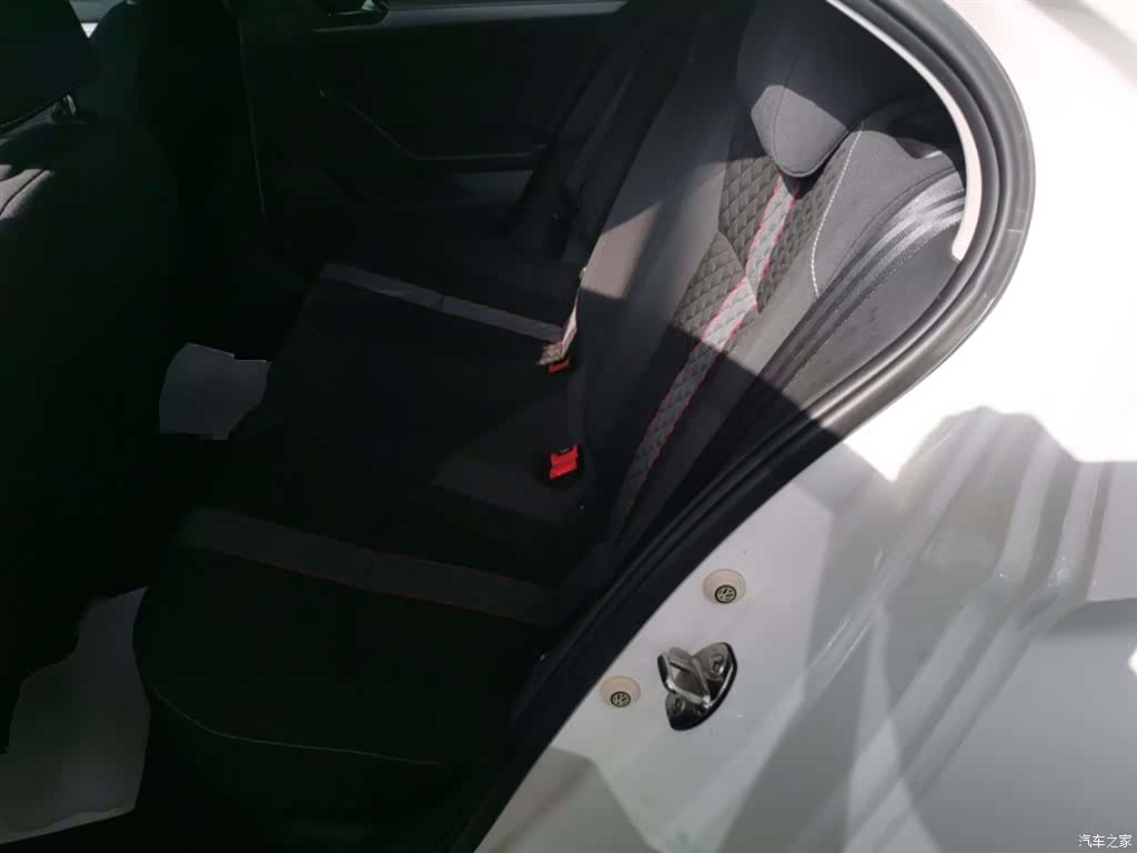 Volkswagen Lamando, 2019 17