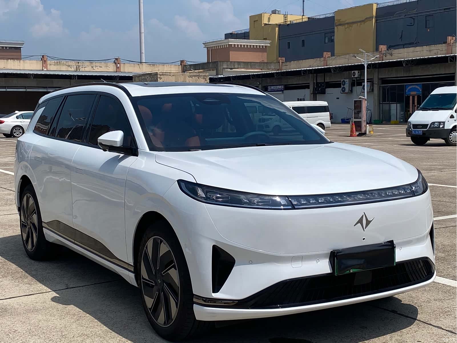 DongFeng eπ008, 2024 3