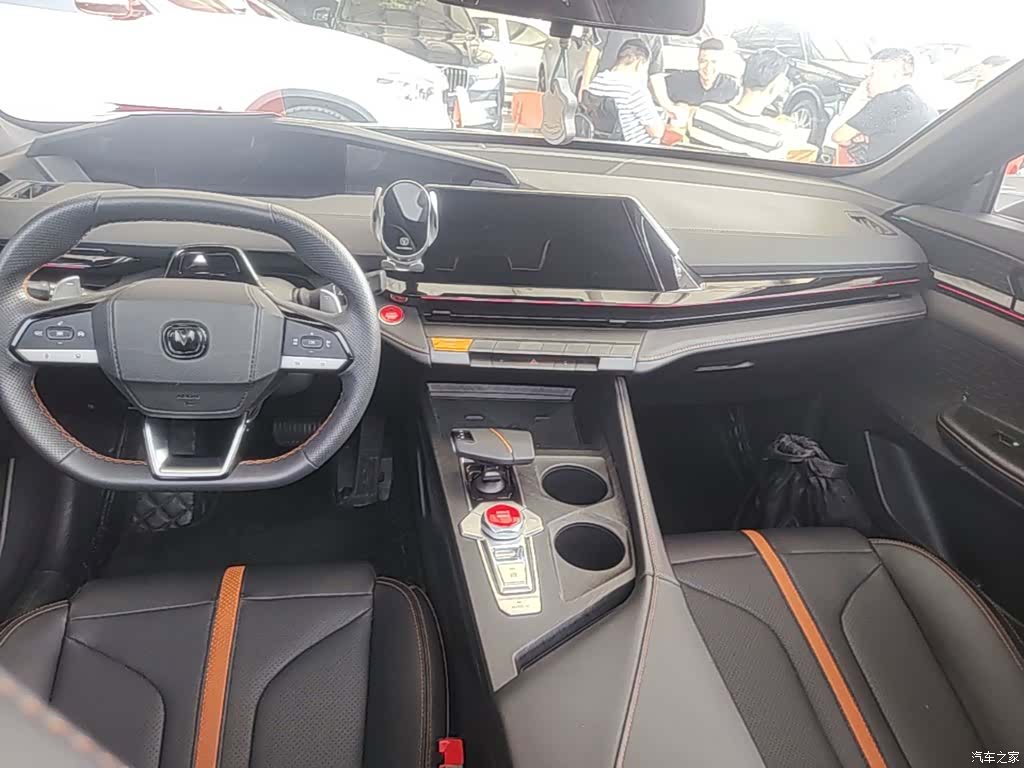 Changan UNI-V, 2024 10