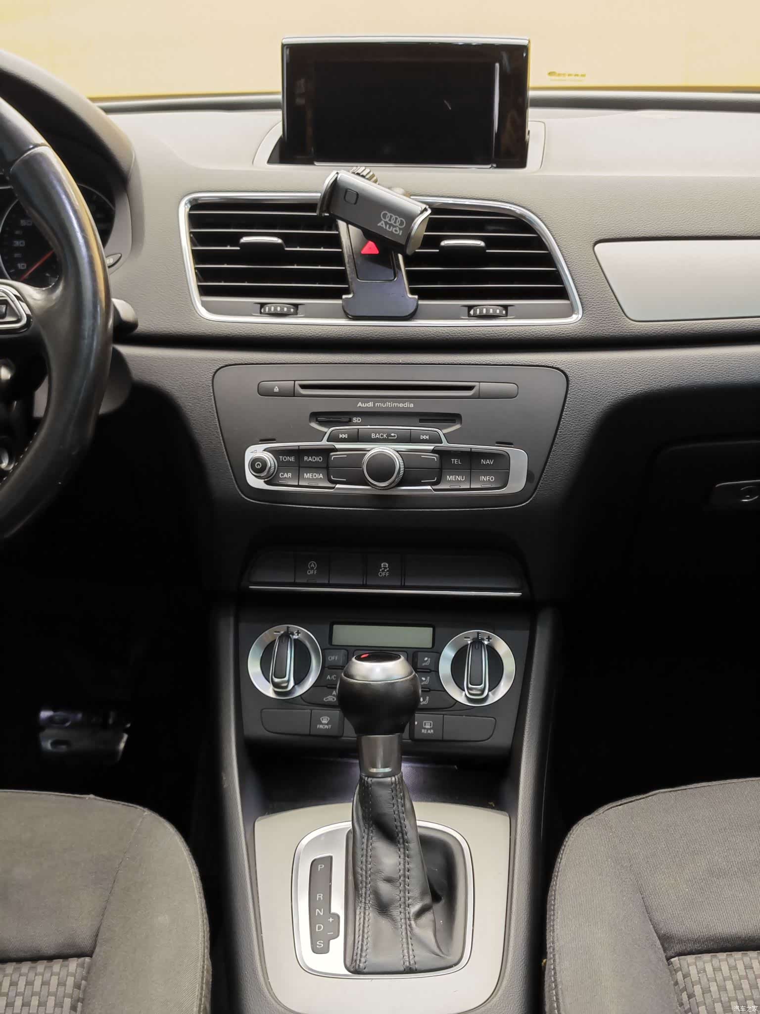 Audi Q3, 2015 19
