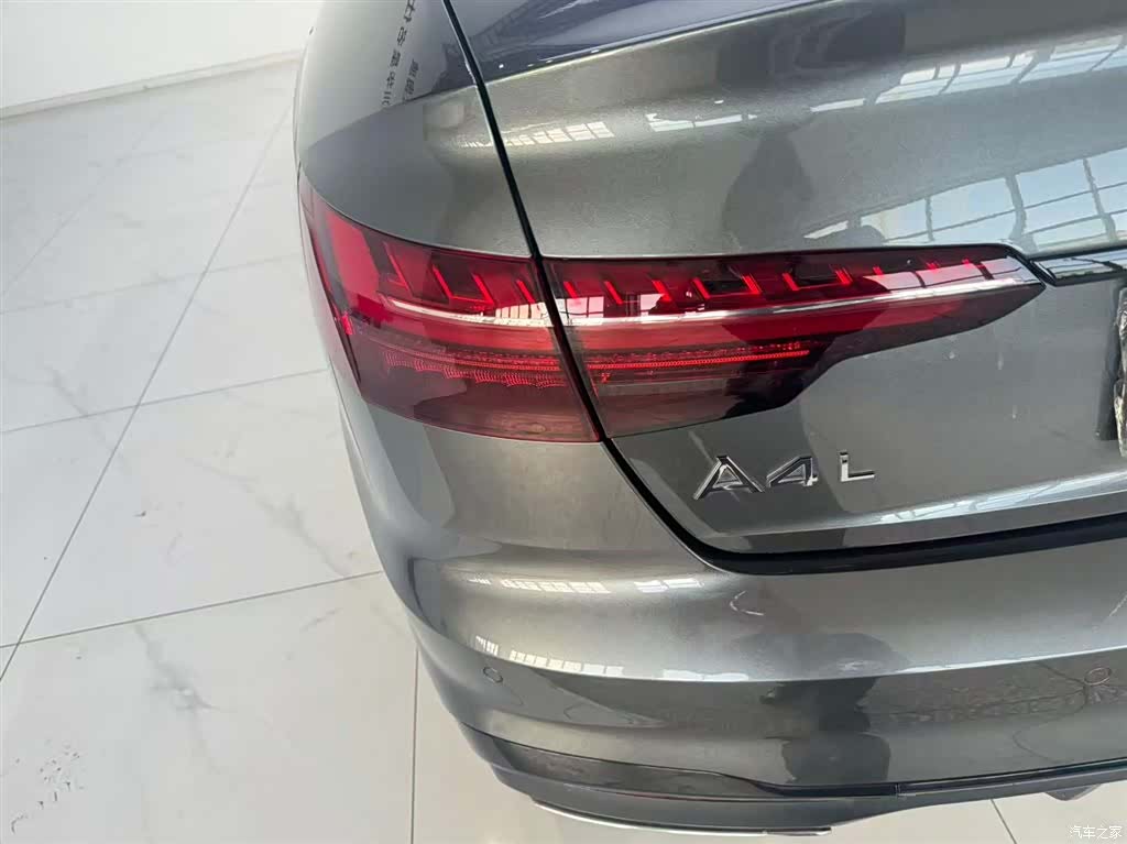 Audi A4L, 2025 11