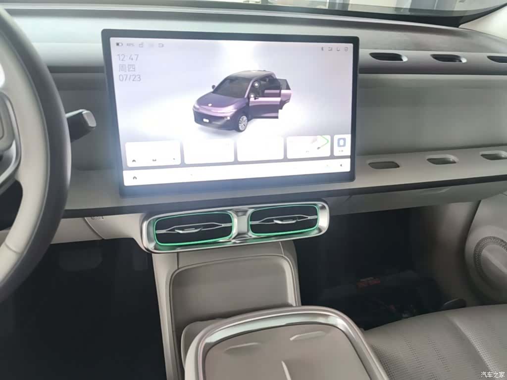 Leapmotor B10, 2025 13