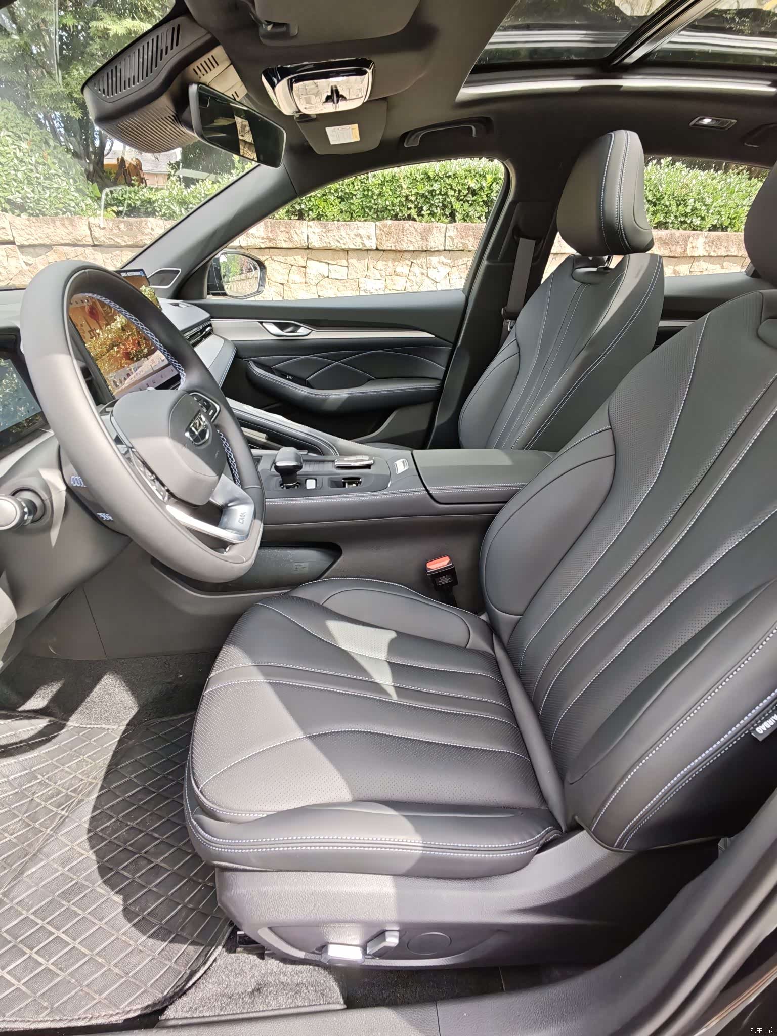 Geely Preface, 2025 9