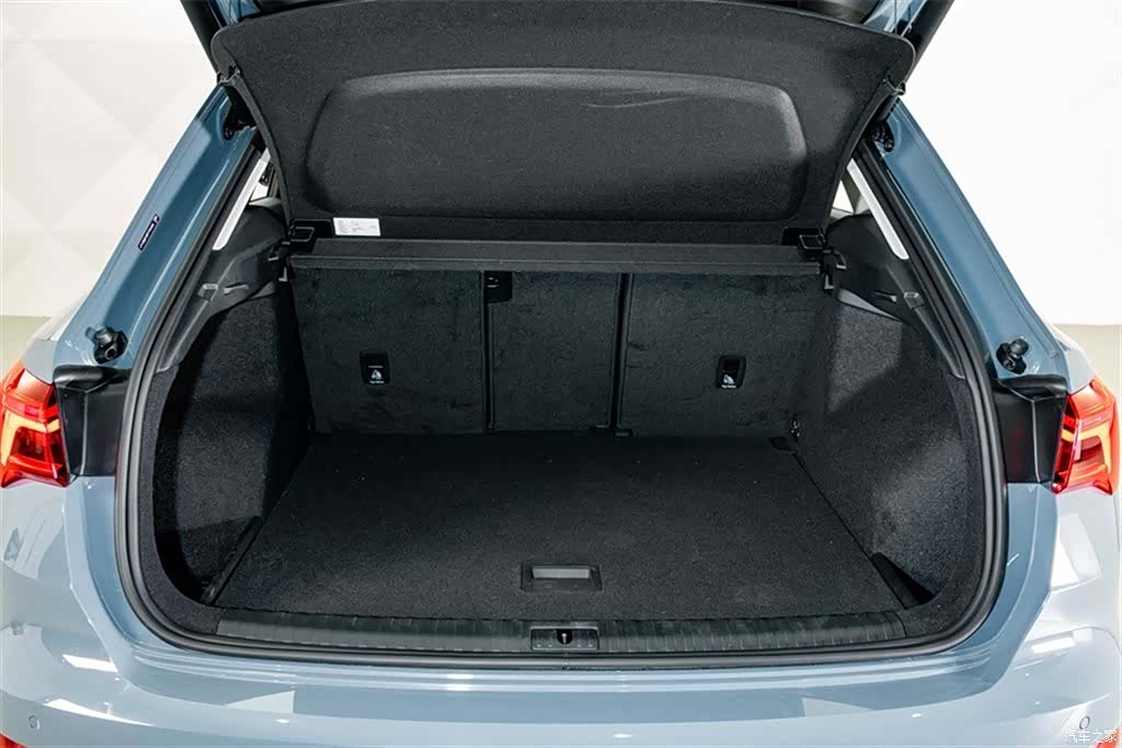 Audi Q3, 2023 23