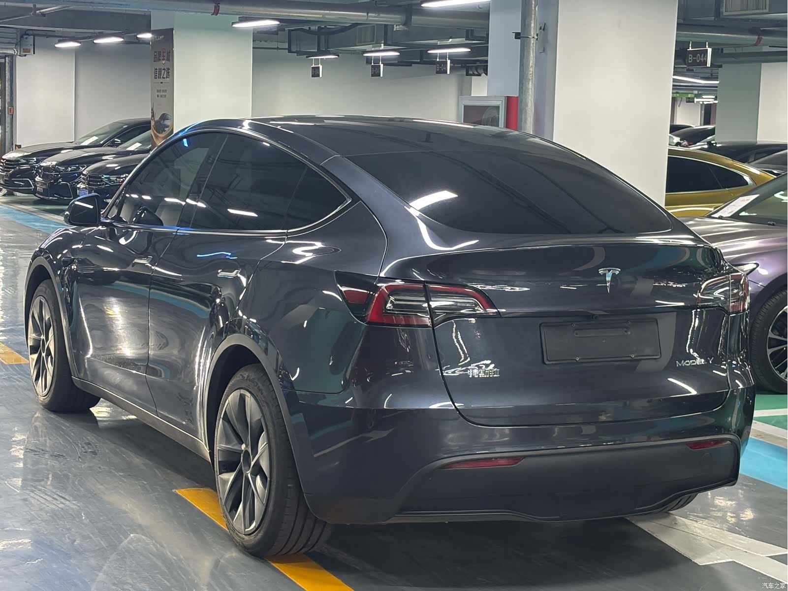 Tesla Model Y, 2024 18