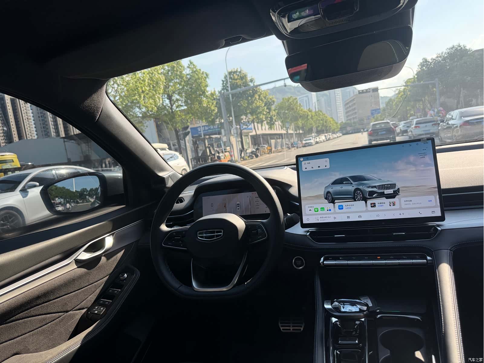 Geely Preface, 2025 18
