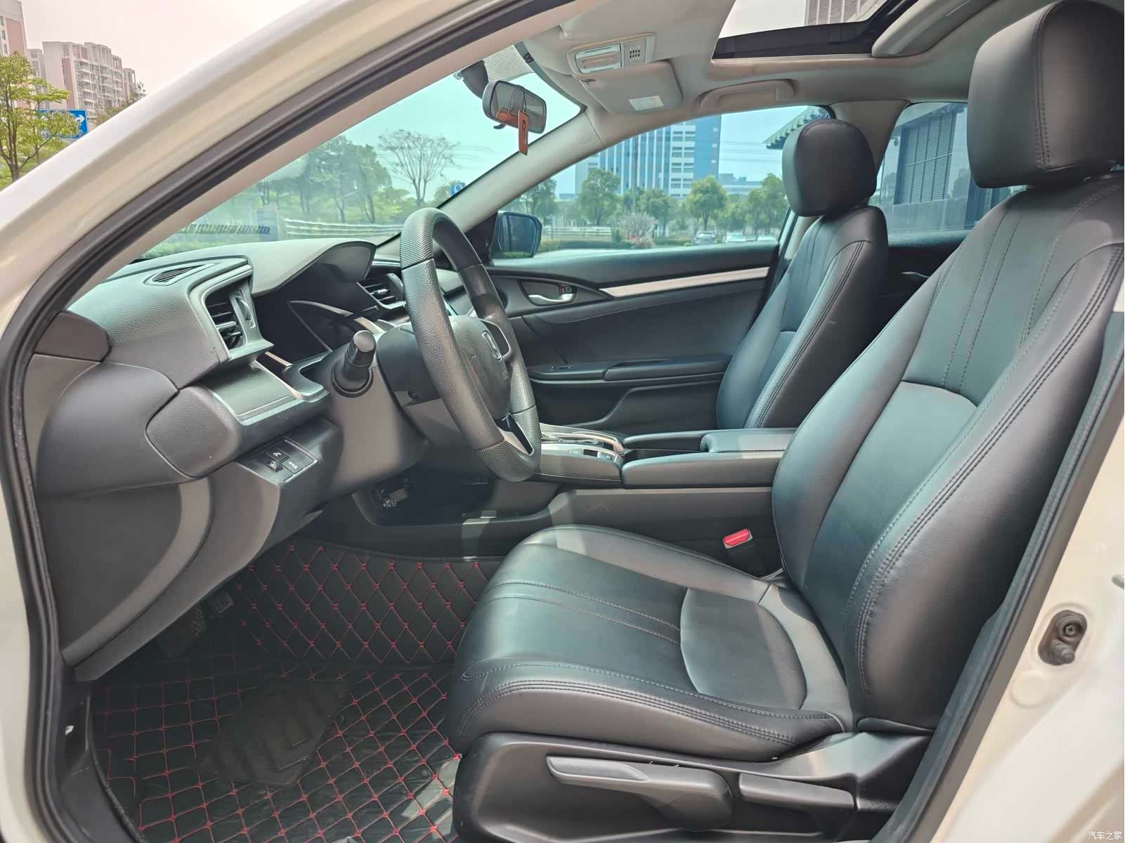 Honda Civic, 2018 все фото