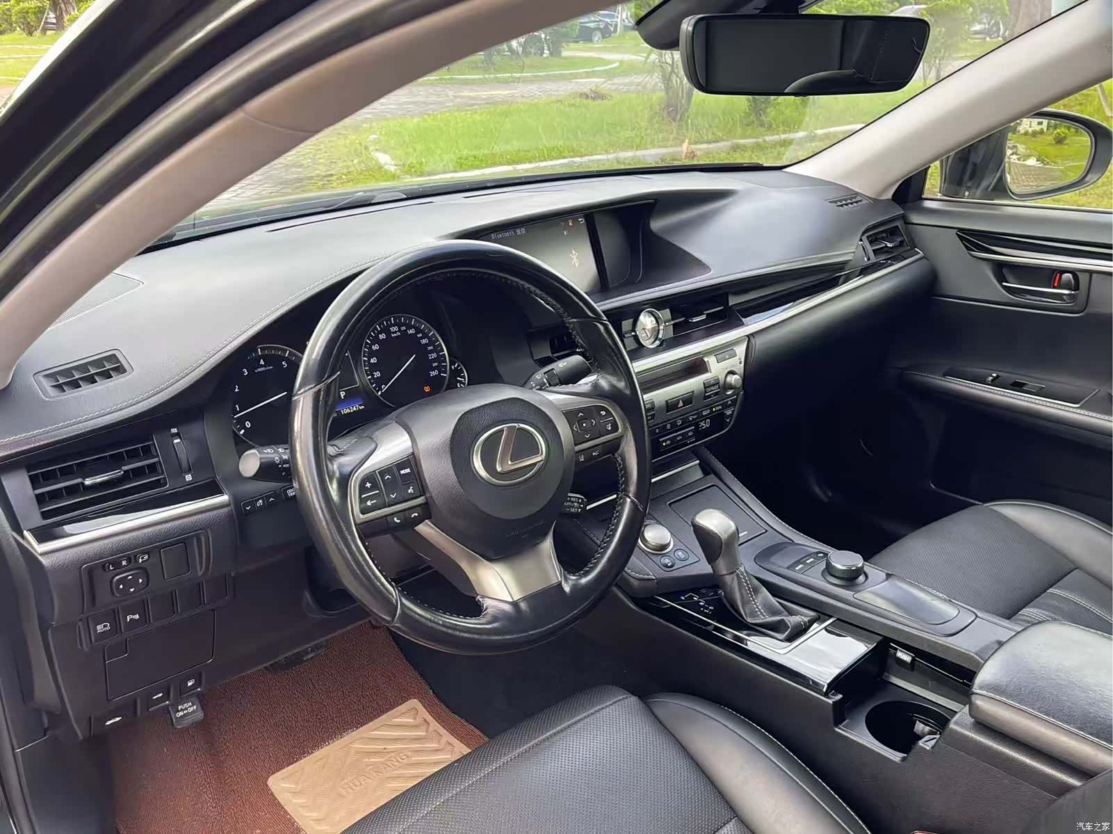 Lexus ES, 2015 13
