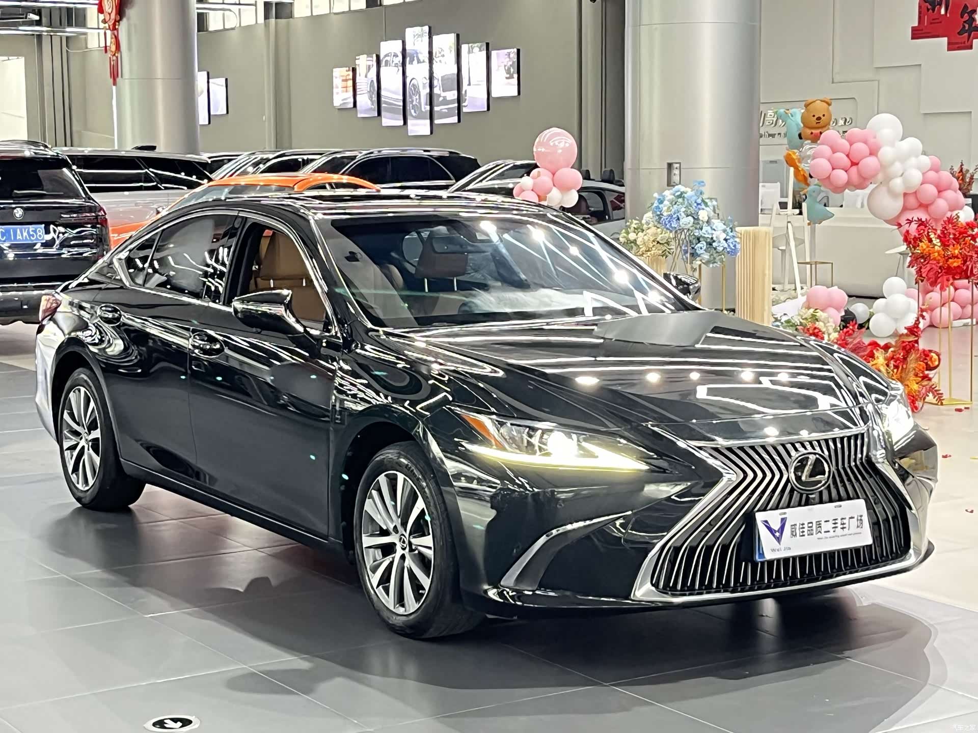 Lexus ES, 2021 3