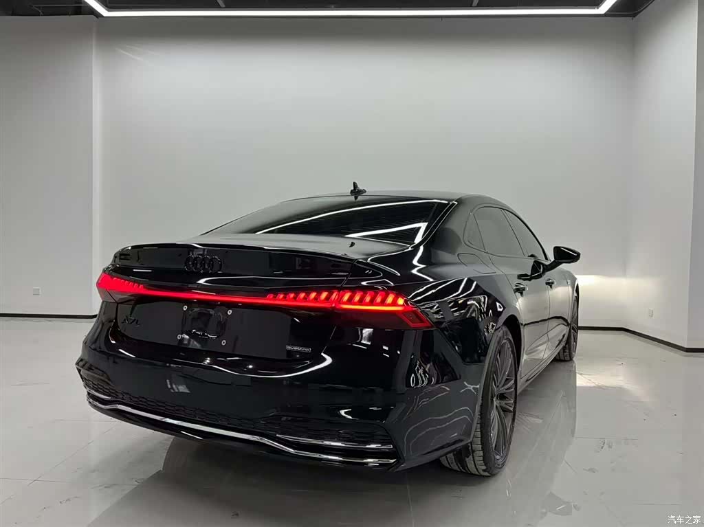 Audi A7L, 2024 4