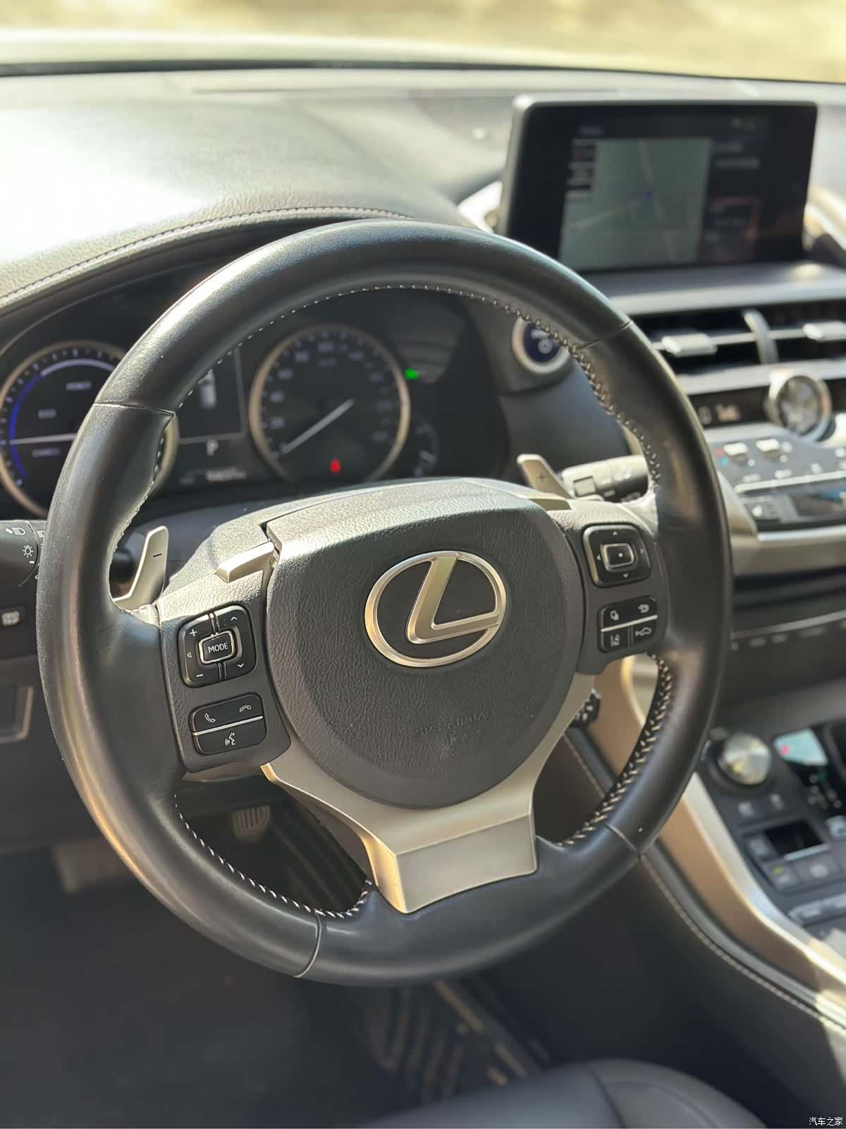 Lexus NX, 2018 9
