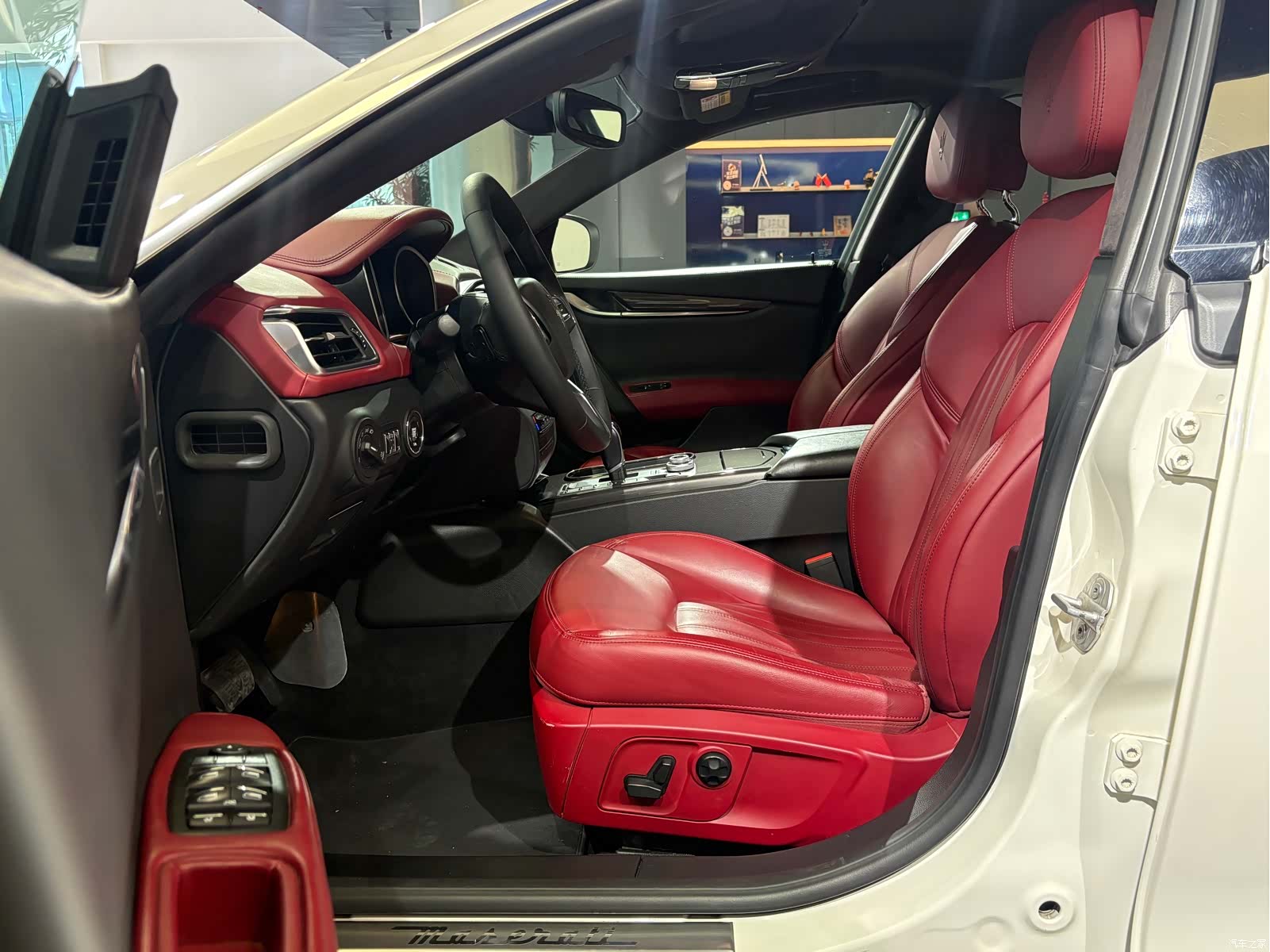 Maserati Ghibli, 2017 11
