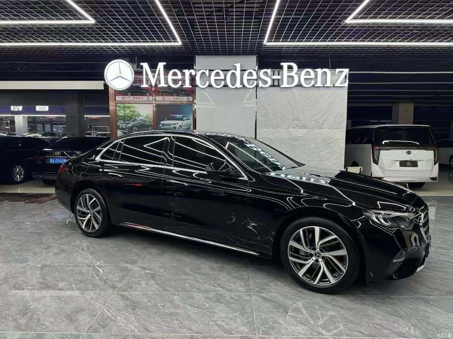 Mercedes-Benz E-Class, 2025 3