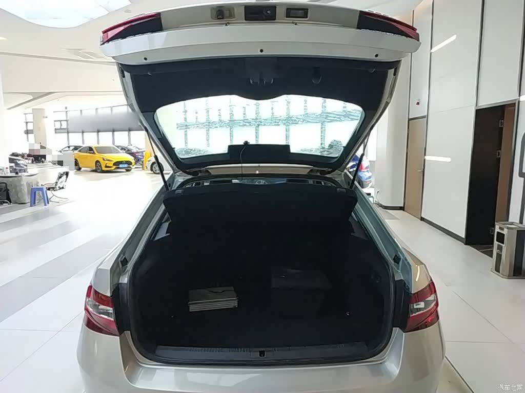 Skoda Superb, 2019 19