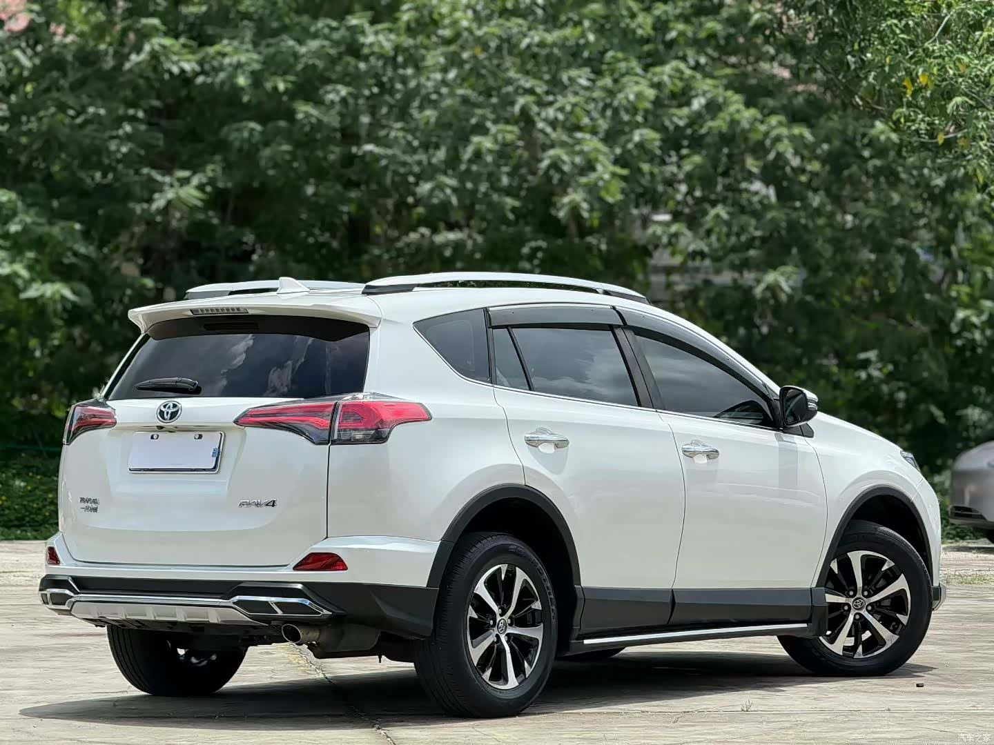 Toyota RAV4, 2017 9