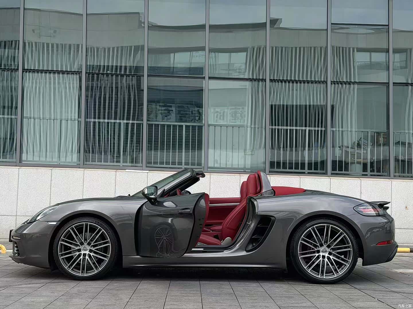 Porsche Boxster, 2021 4