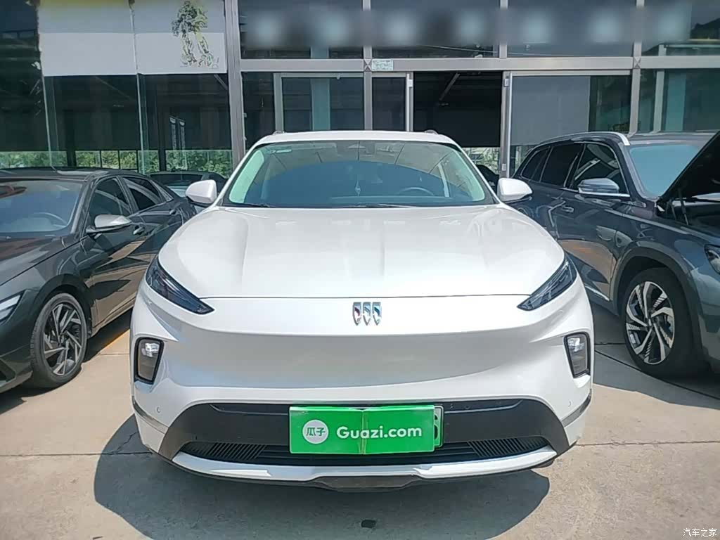 Buick E5, 2025 3