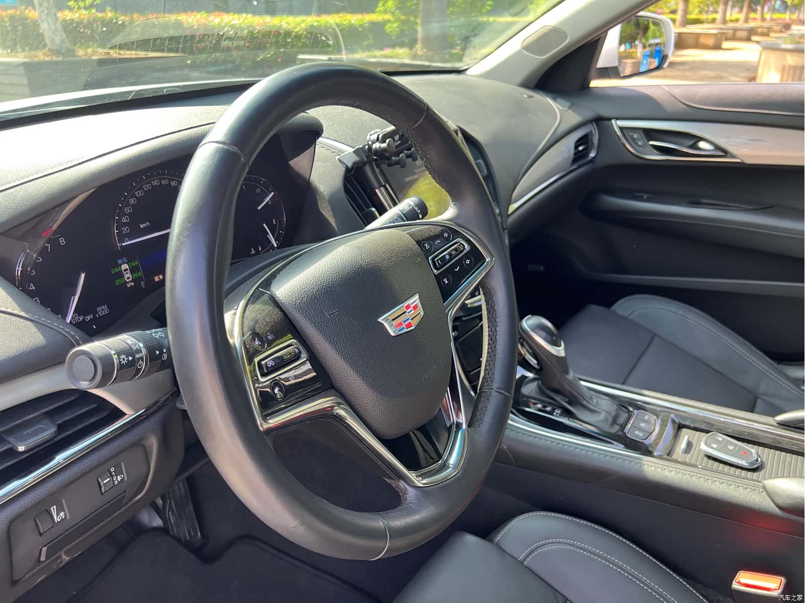 Cadillac ATS-L, 2017 10
