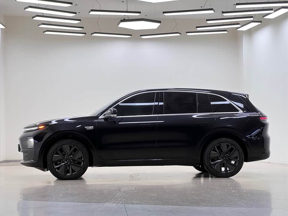 Li Auto Ideal L6