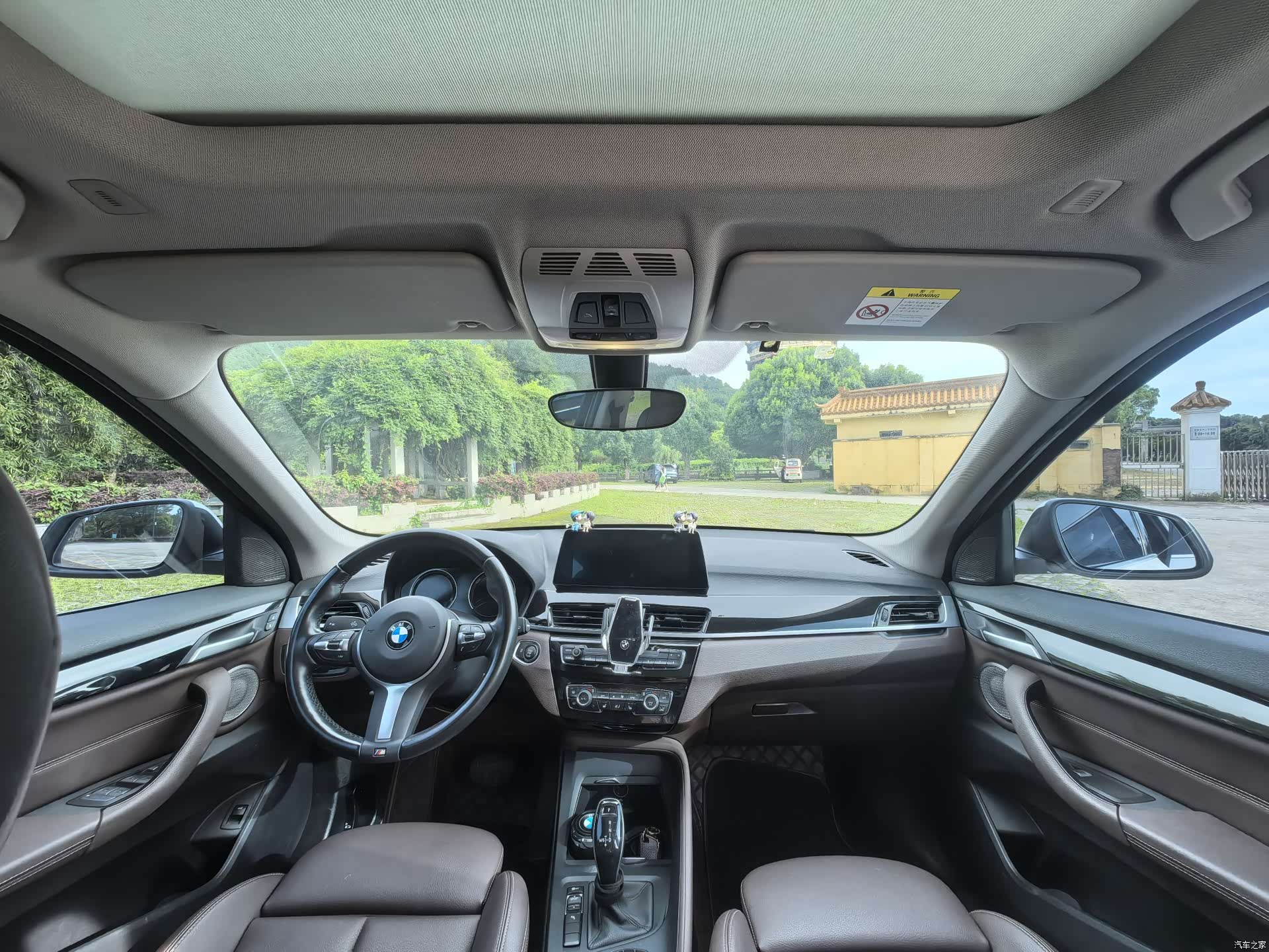 BMW X1, 2022 все фото