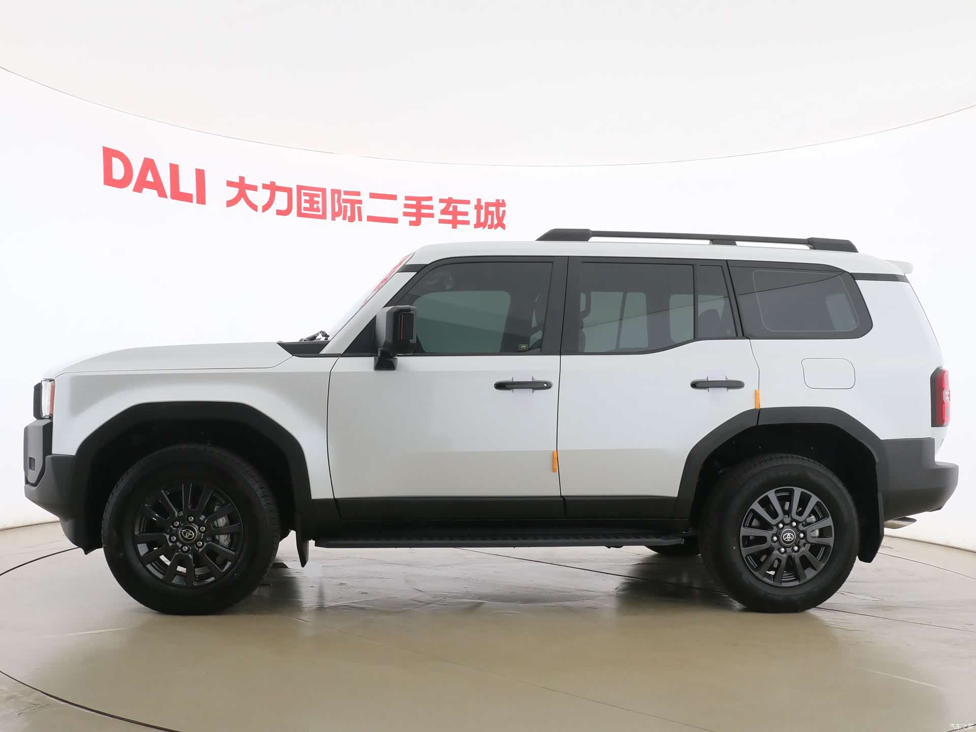 Toyota Prado, 2024 11