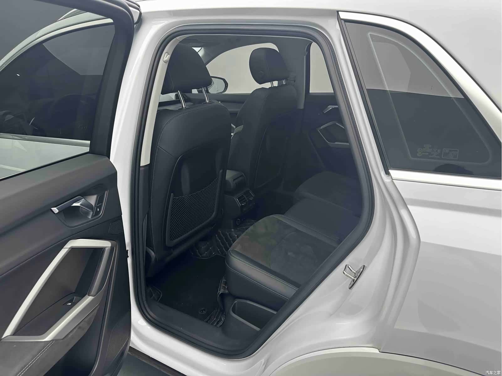 Audi Q3, 2023 12