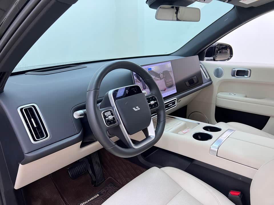 Li Auto Ideal L6