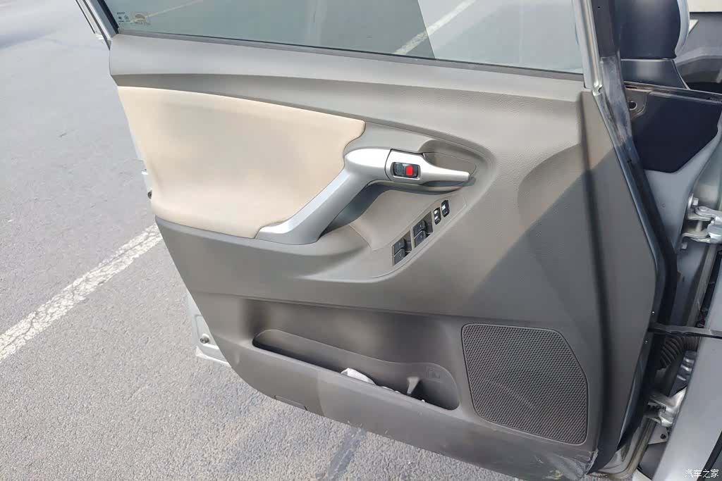 Toyota 180E, 2012 7