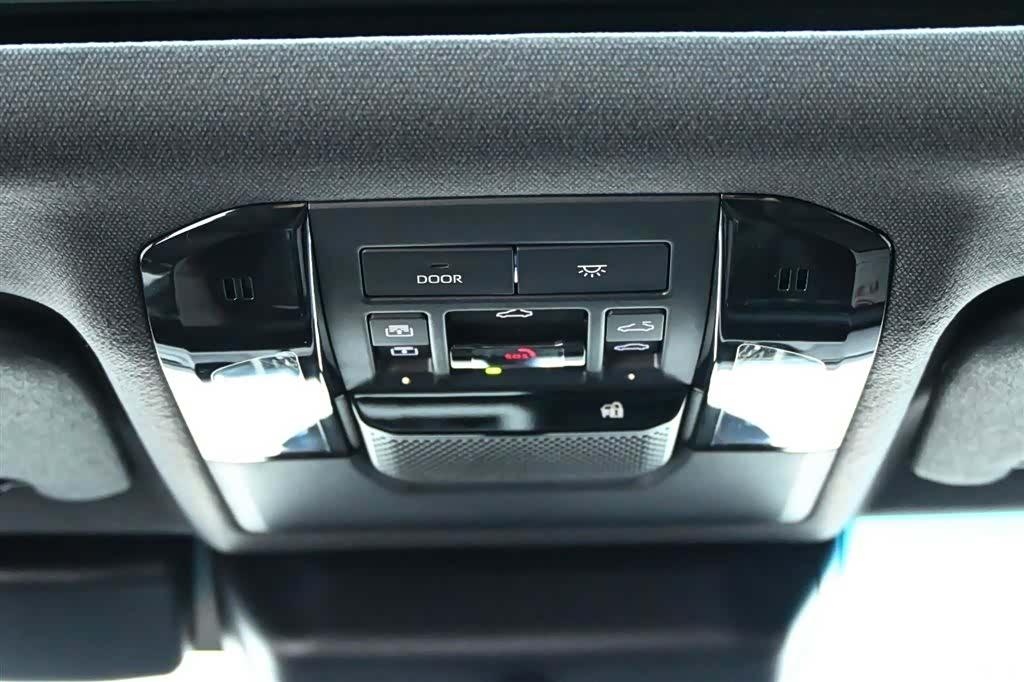 Toyota Prado, 2026 31