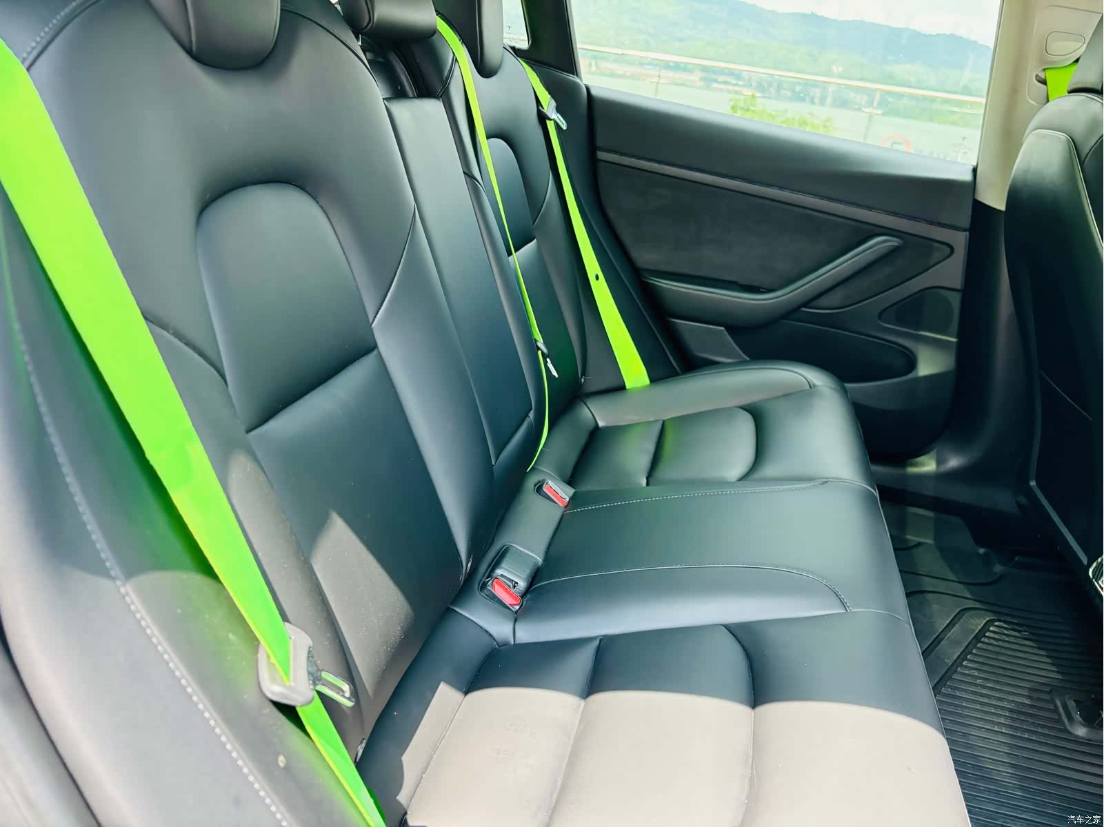 Tesla Model 3, 2020 16