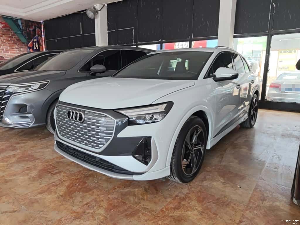 Audi Q4 e-tron, 2024 2