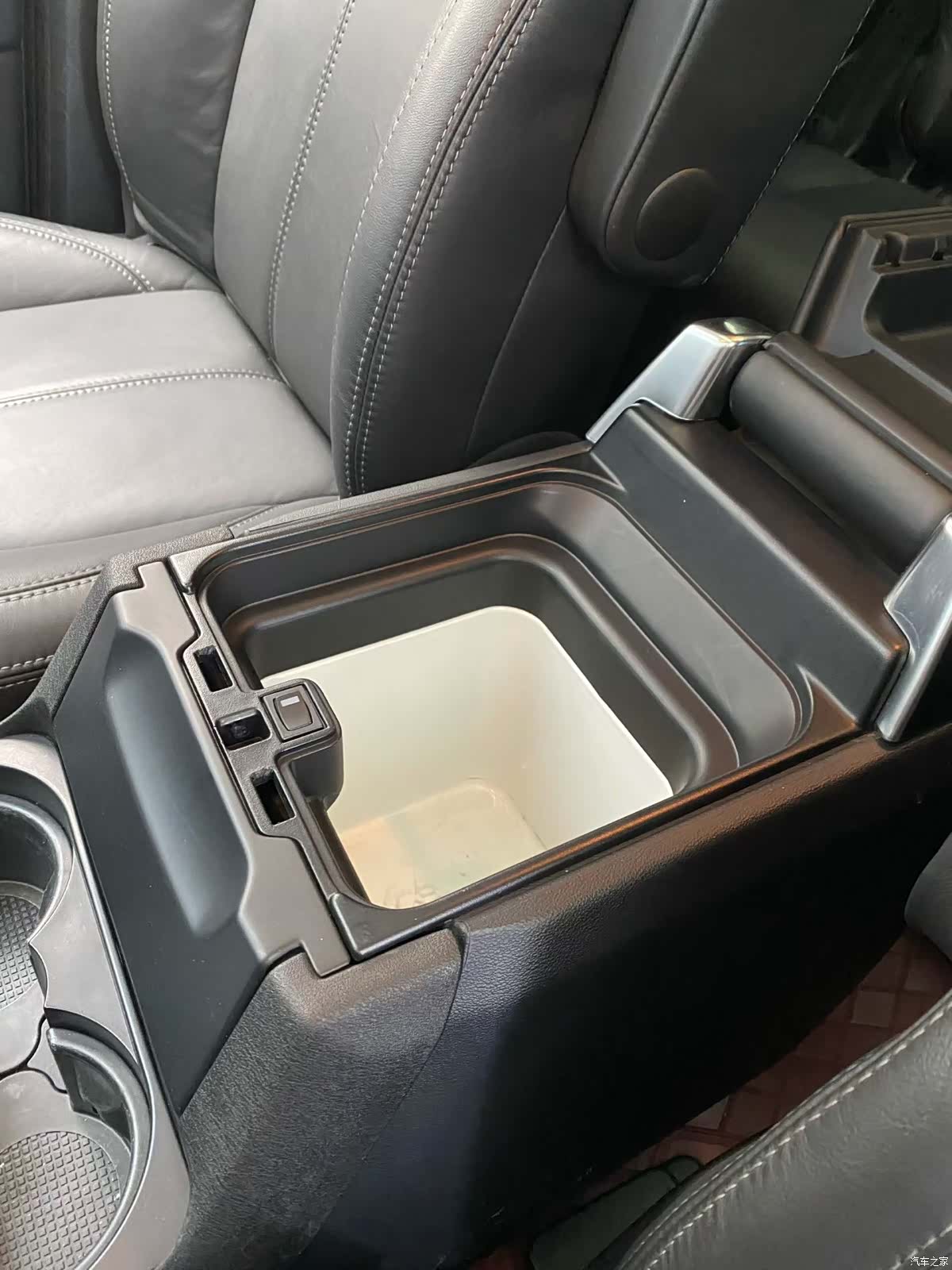 Land Rover Discovery, 2016 4