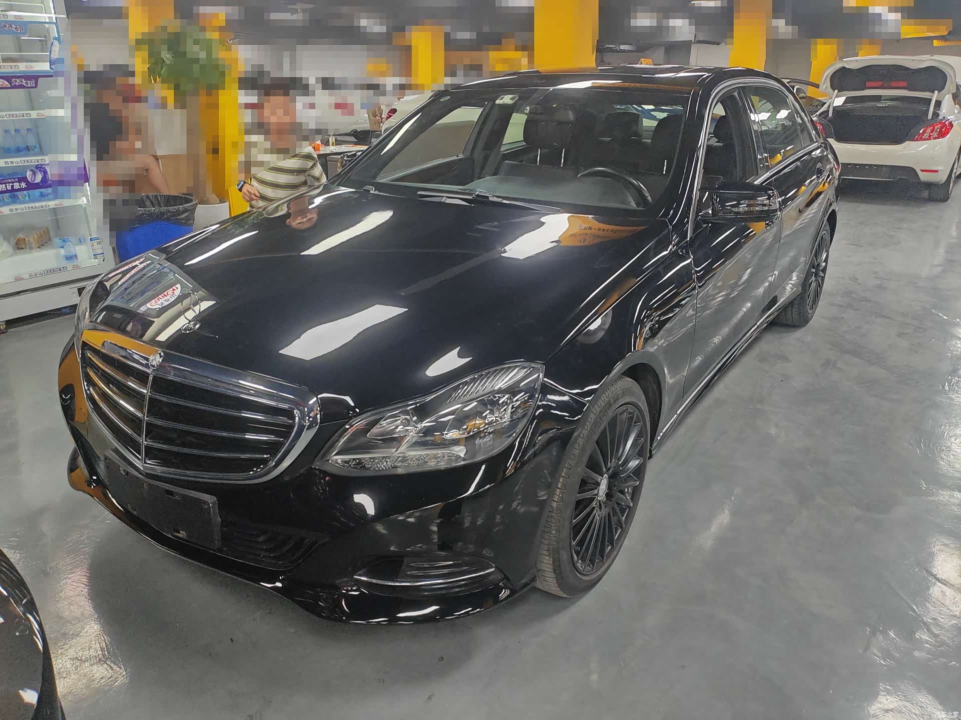 Mercedes-Benz E-Class, 2015 1