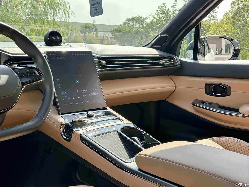NIO ES8, 2021 21
