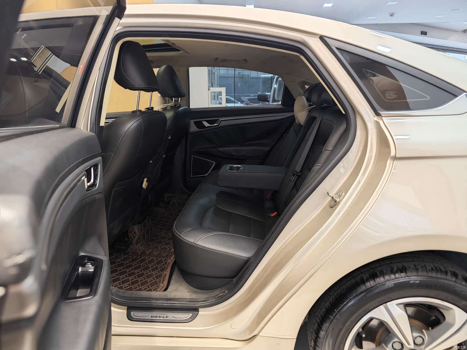 Geely Emgrand, 2018 21