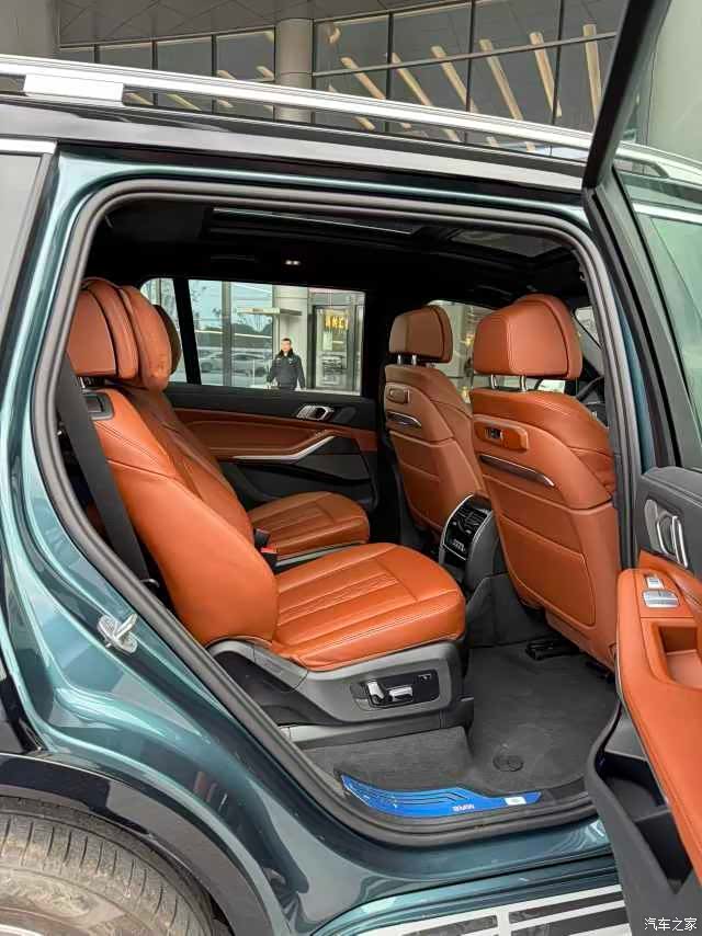 BMW X7, 2025 6