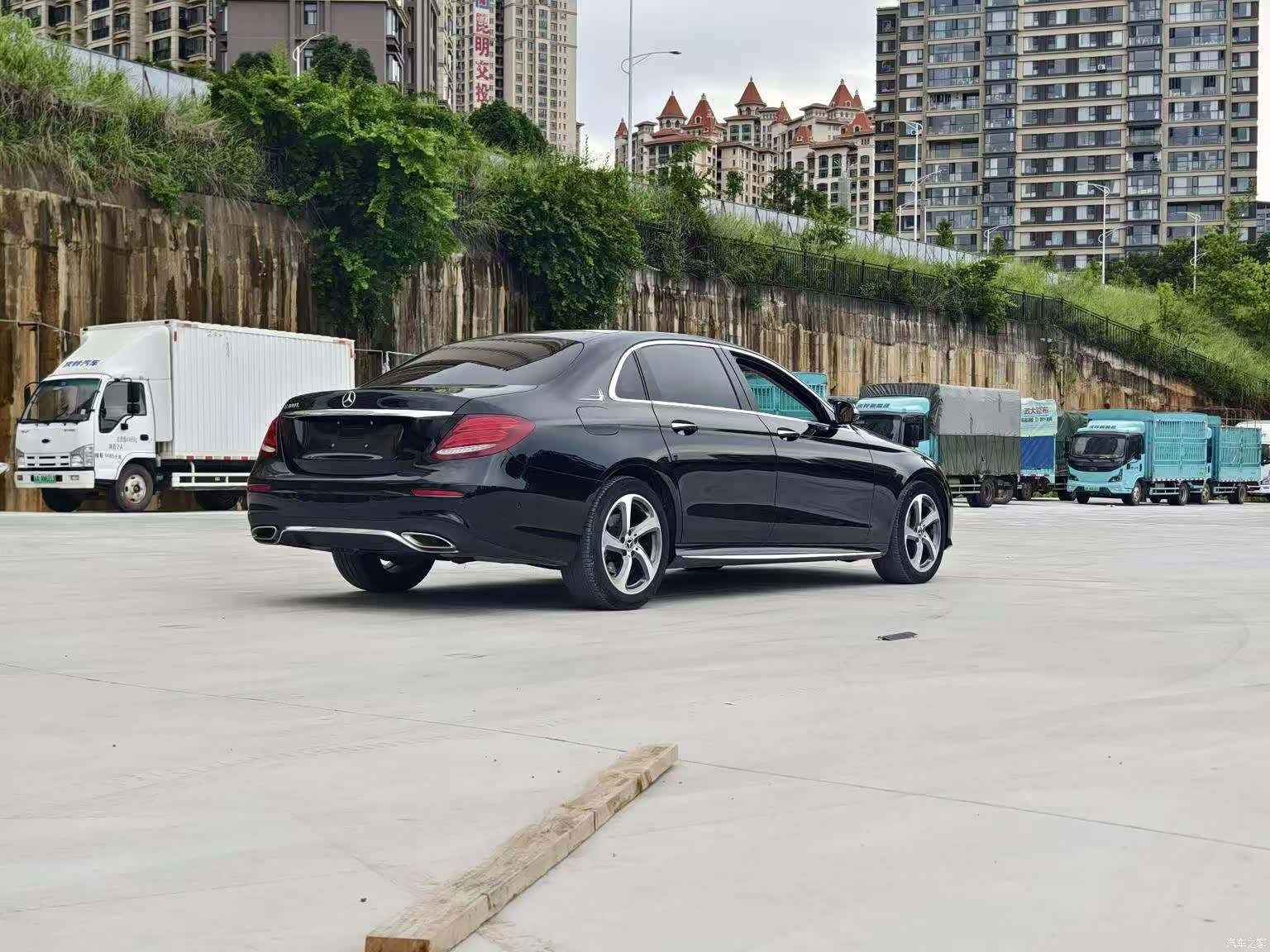 Mercedes-Benz E-Class, 2017 15