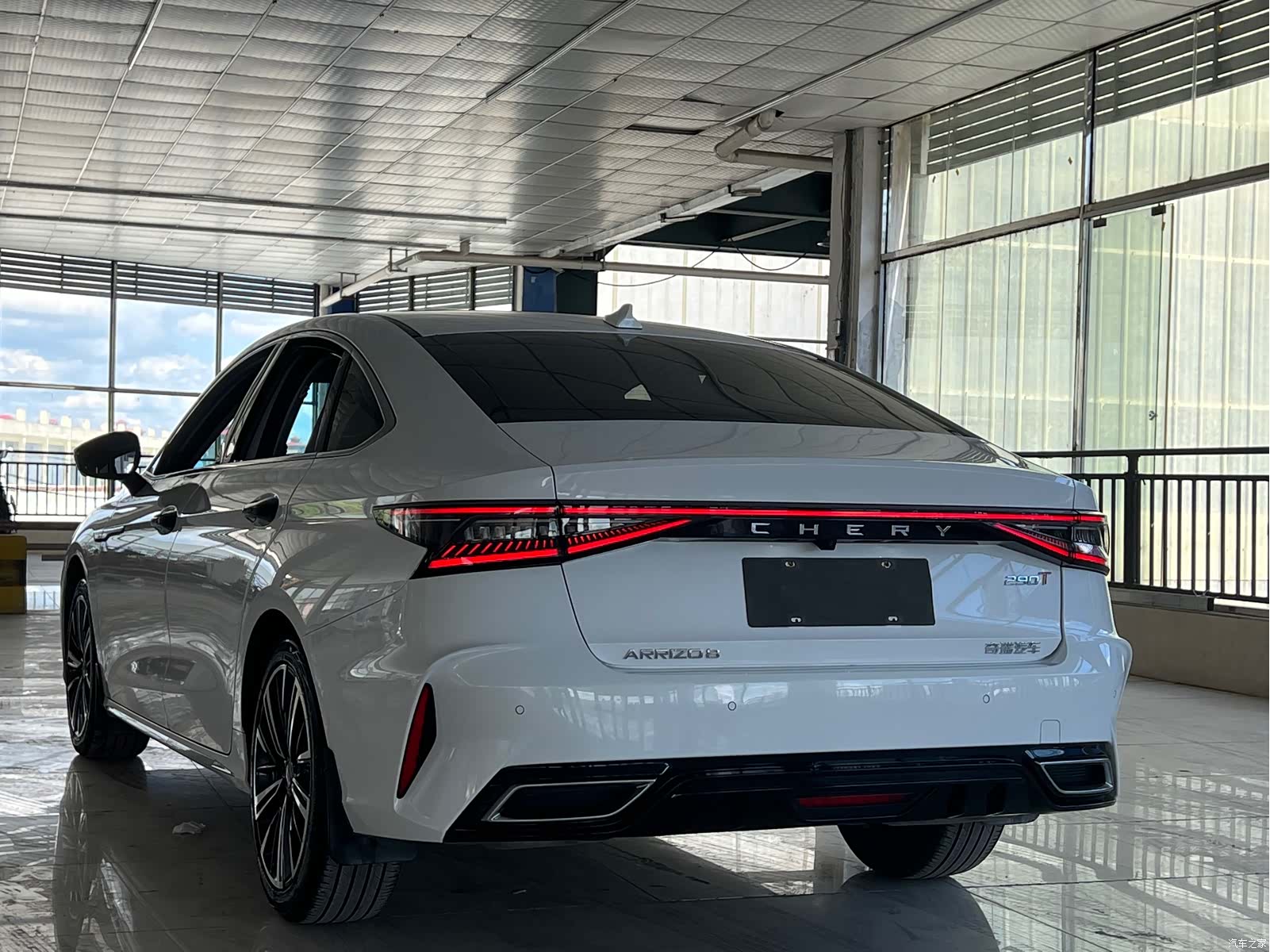 Chery Arrizo 8, 2023 13