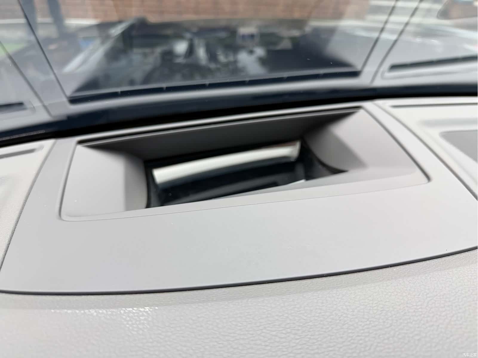 Volkswagen Touareg, 2020 11